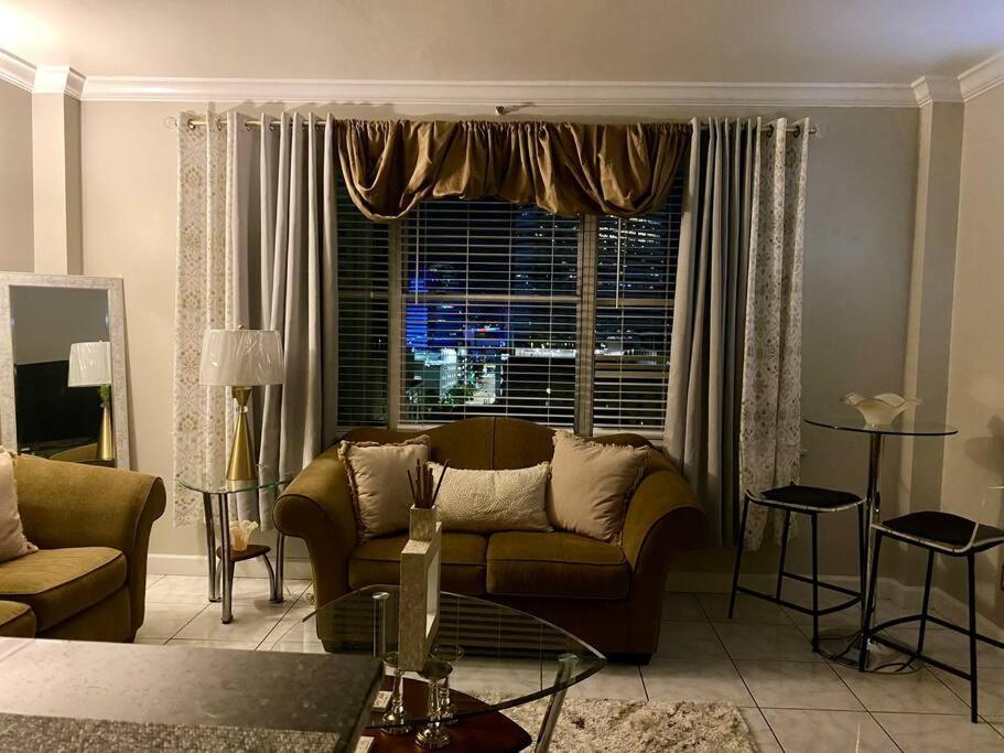 Cozy Downtown Condominium Jacksonville Buitenkant foto